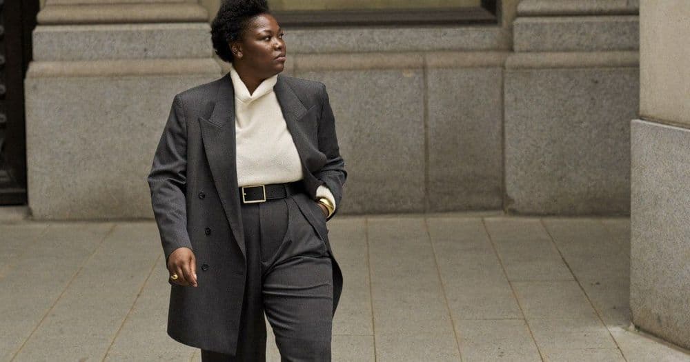 What Is Glamoratti? How to Wear the Baggy Suit Trend This Fall